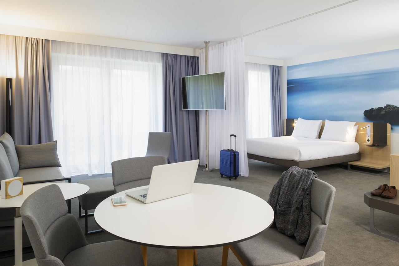 Novotel Charleroi Centre Exteriör bild